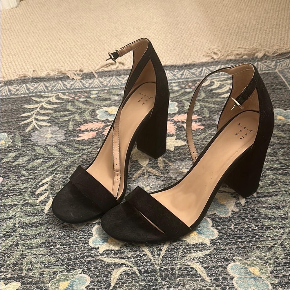 Elegant Black Block Heel Sandals